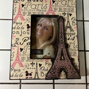 Paris Themed Picture Frame with Eiffel Tower Design